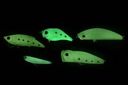 Zestaw WOBLERÓW na Szczupaka Przynęta na ryby 5 szt. fluorescencyjne AG103C